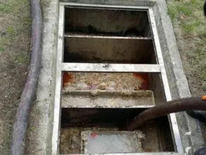 鸡冠隔油池清理