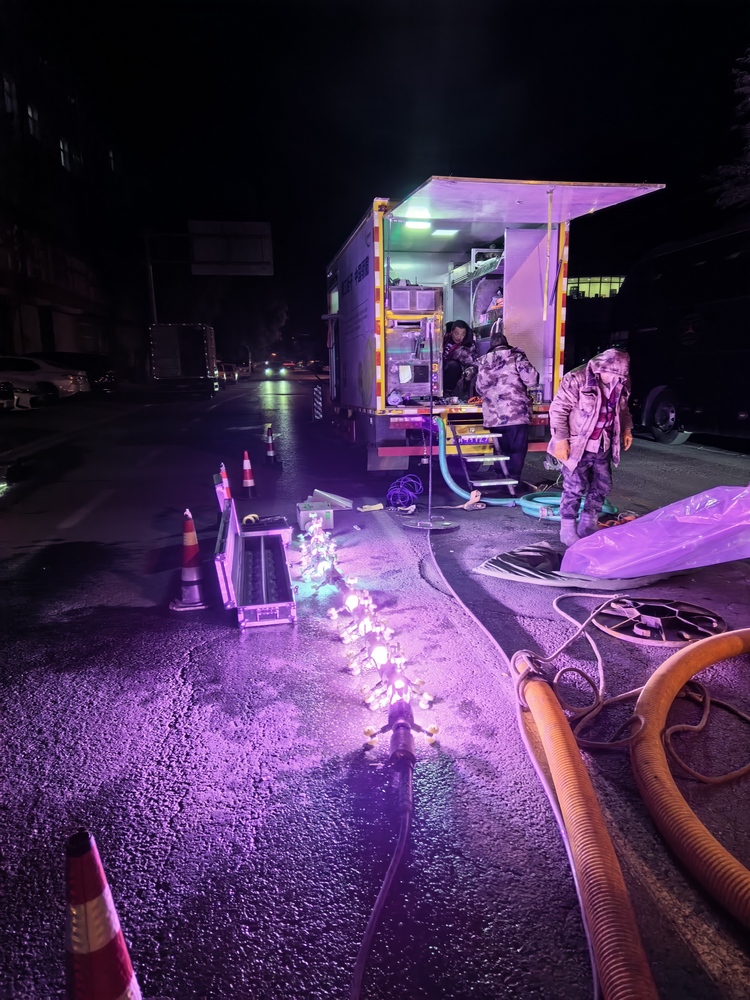 鸡冠管道非开挖修复